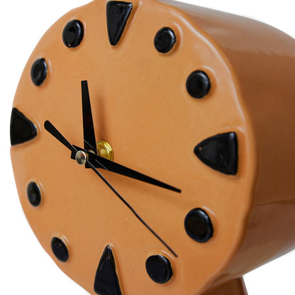 Hand painted pieach ceramic retro desk clock