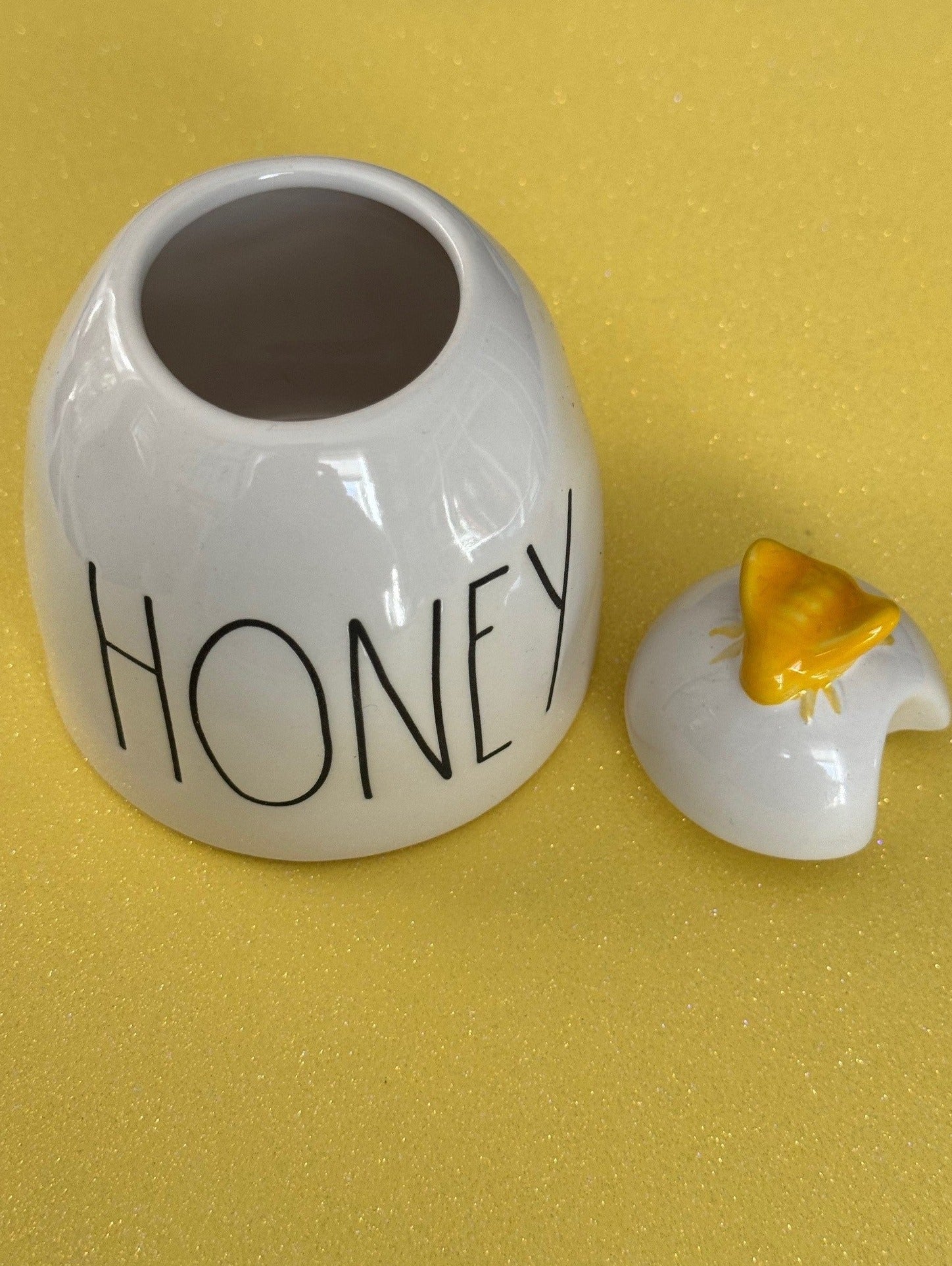 ivory white honey jar with removable lid with yellow  bee