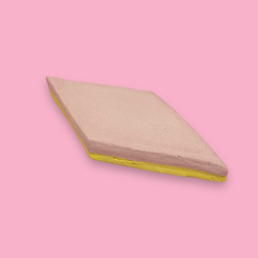 diamond shaped pink and yellow Dutch marshmallow spekkie