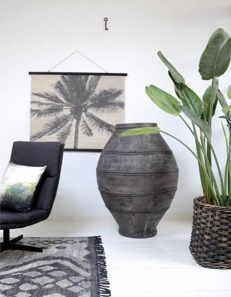Big vase and black and white wall decoration on cotton by HK living