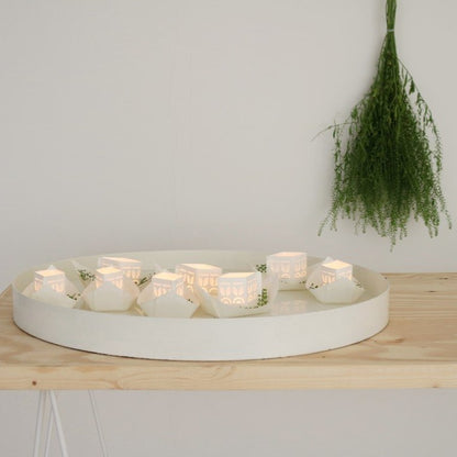 tray with white paper boats