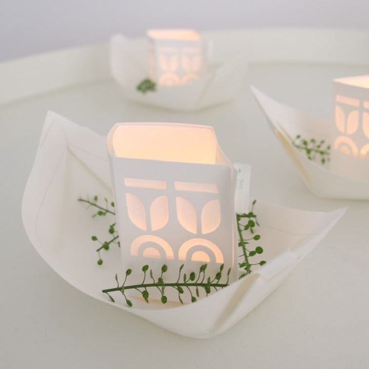 paper boats that light up