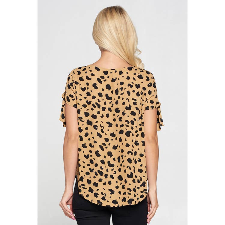 Cheetah short sleeve top