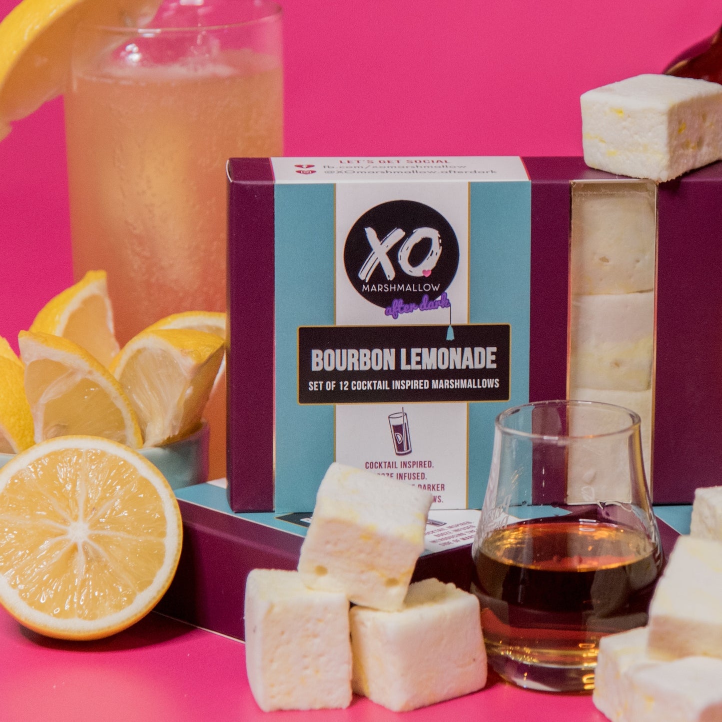 packaging with marshmallows with a glass of lemonade and a glass of bourbon