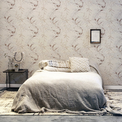 bedroom in neutrals with hkliving usa cherry wall paper